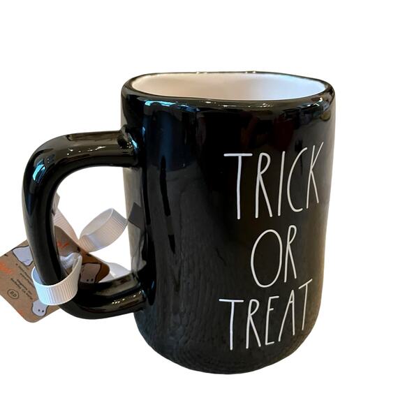 2024 Rae Dunn X Snoopy & Woodstock Mummies “Trick Or Treat” Double Sided Mug - Picture 7 of 7